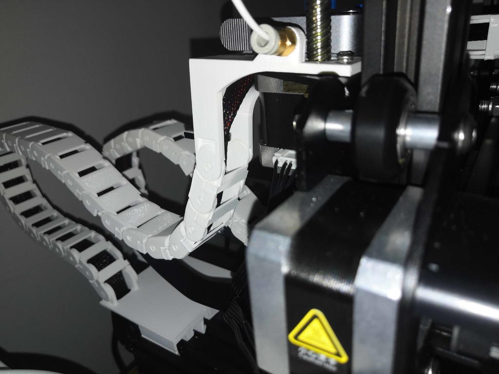 Ender 3 v2 attachment for bed and Z chains, Z chain connection extended, +details of my cable chain system 3d model
