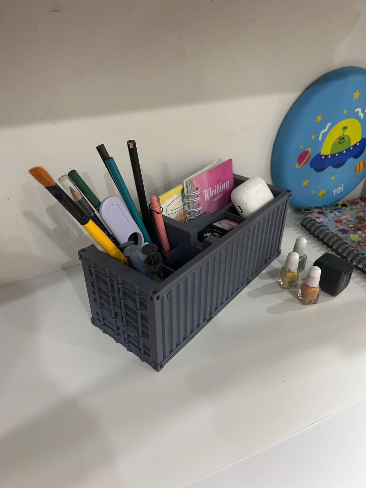 1:30 Shipping Container Pen Holder - 3D model by placido3dking on Thangs
