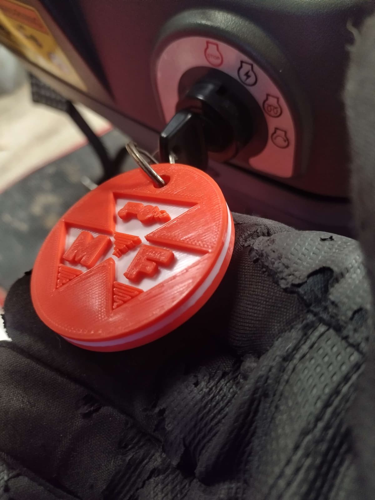 Mf Key Chain Massey Ferguson keychain - 3D model by Raspi454 on Thangs