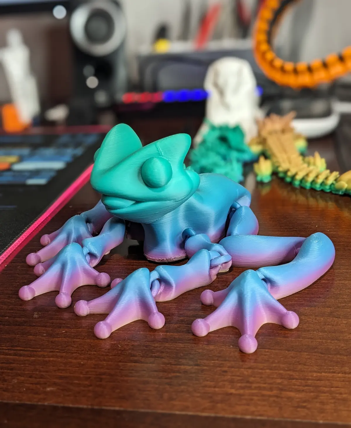 Strawberryfrog Stl Make of ARTICULATED FROG 001 | STL File by rlugasi1 - Image 9 of 10