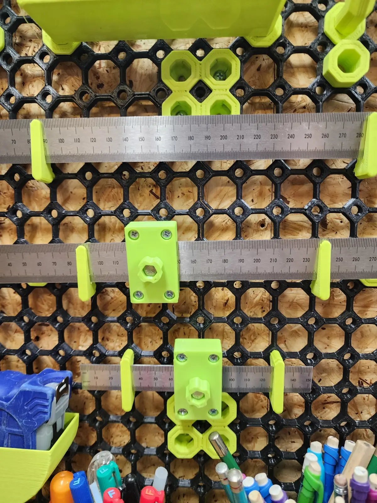 Click Ruler MultiBoard Pegboard Click Ruler Holder - 3D model by Perpetual Printer ...