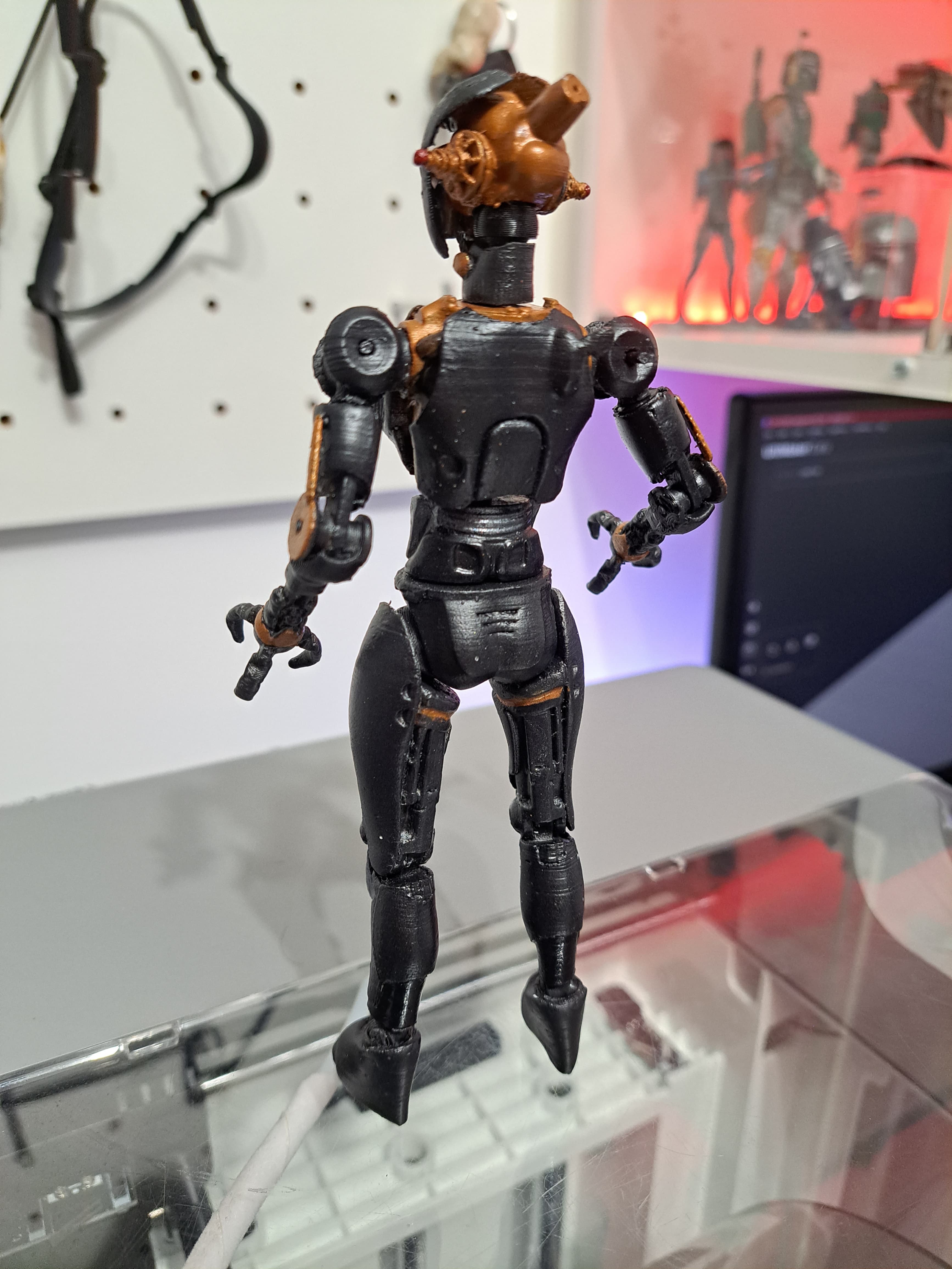 Fall Out Model Fallout Assaultron Poseable Figure - 3D model by Rafamacamp on Thangs