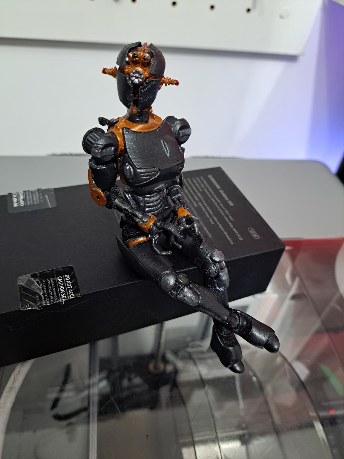 Assaultron Fallout Assaultron Poseable Figure - 3D model by Rafamacamp on Thangs ...
