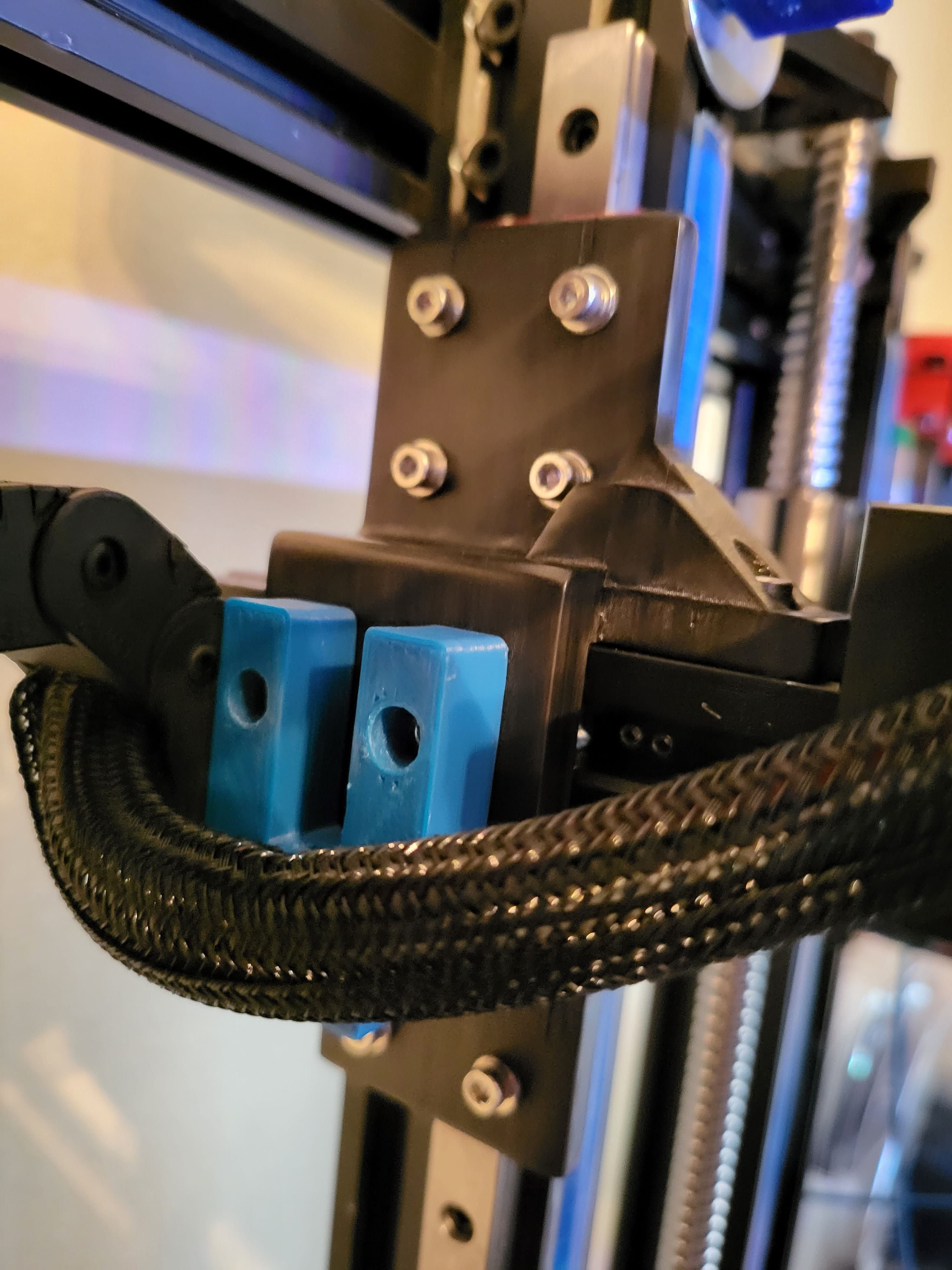 Vector 6 Rear Mount Ender 6 Z axis Linear mount V3 - 3D model by magnavation on Thangs