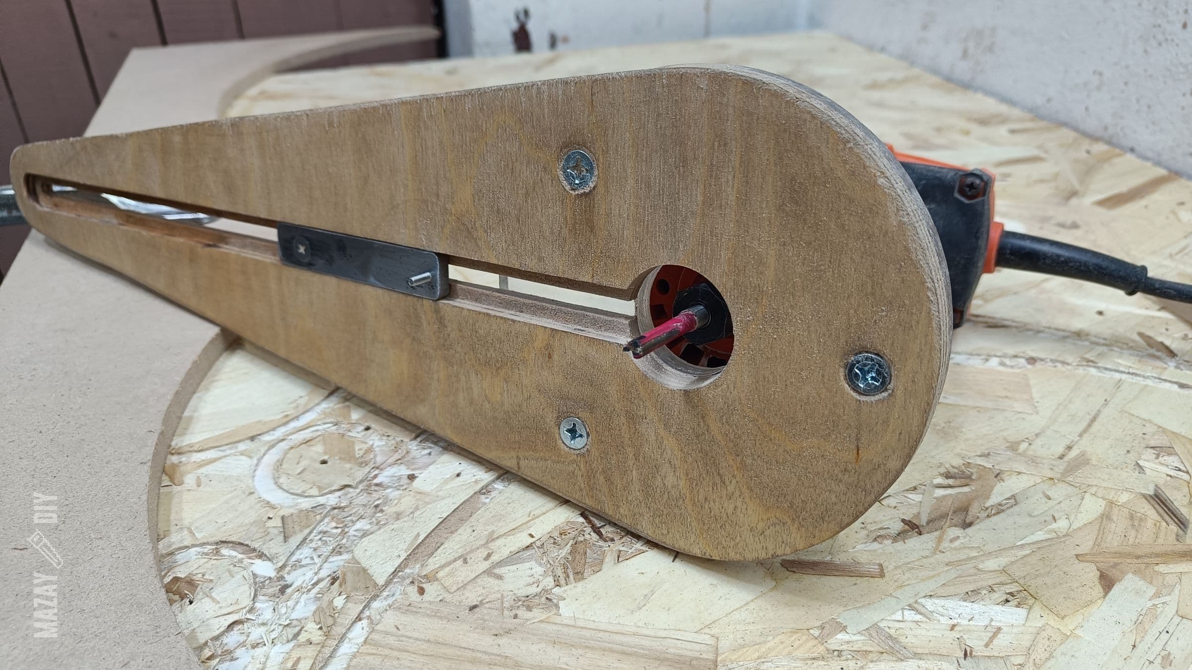 Diy Adjustable Router Compass Router compass adjustable circle jig - 3D model by Mazay DIY on Thangs