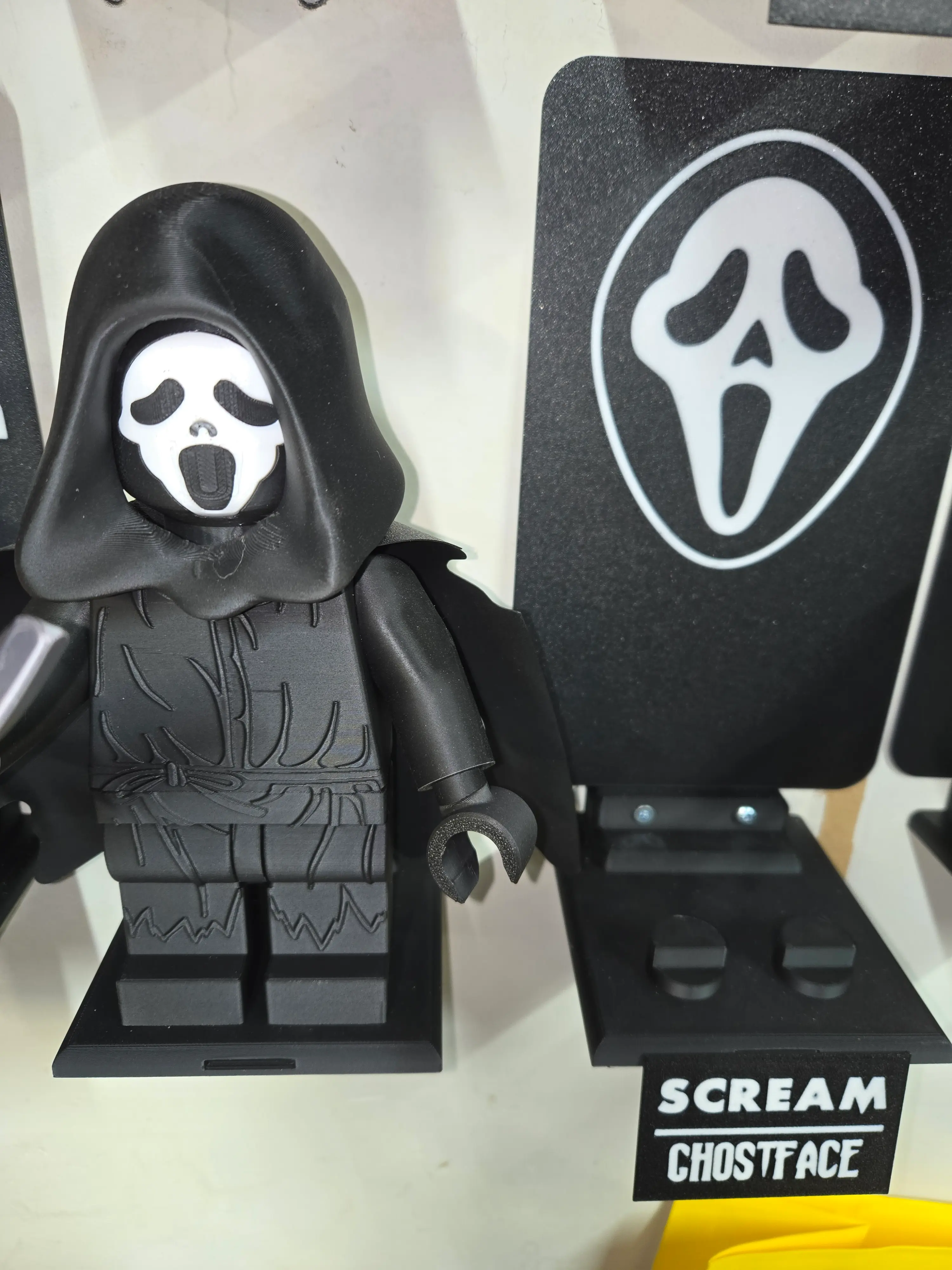 Scream - Ghostface Multicolor Nameplates and Backer - 3D model by ...