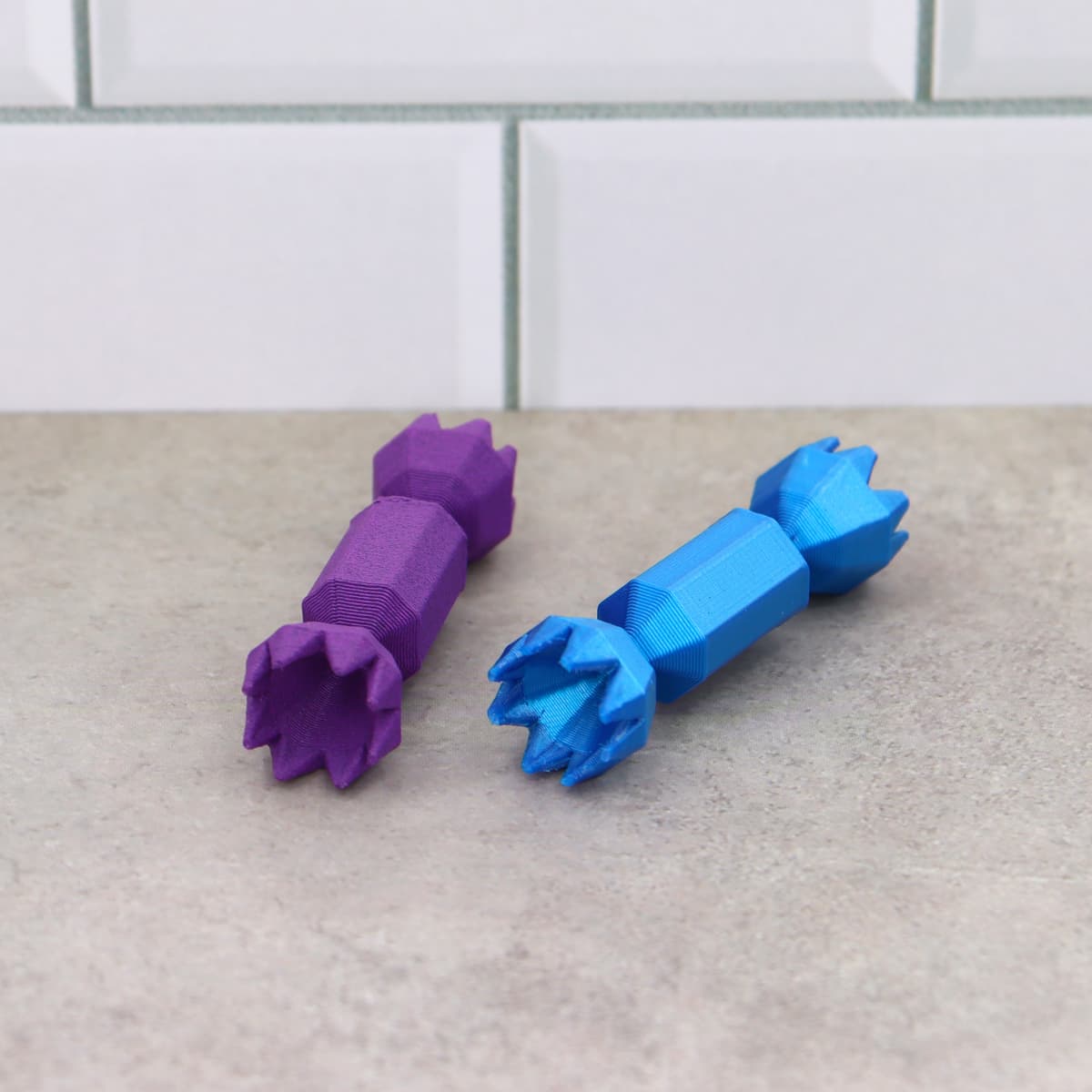 Cracker Runescape Osrs christmas cracker - 3D model by BigBoomPrints on Thangs