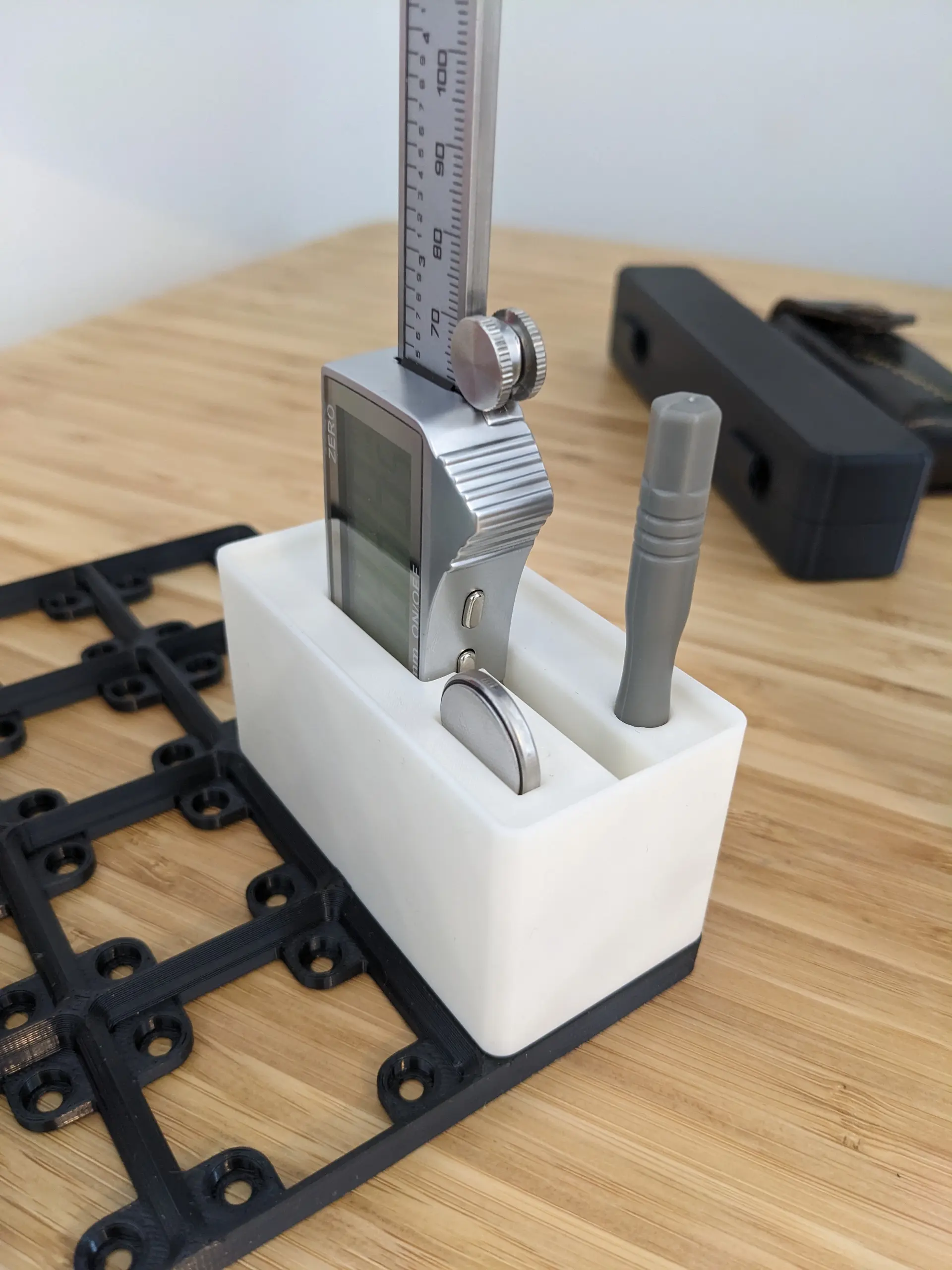 Gridfinity Calipers Gridfinity Caliper Holder, Preciva 150mm - 3D model by yomt_ on Thangs