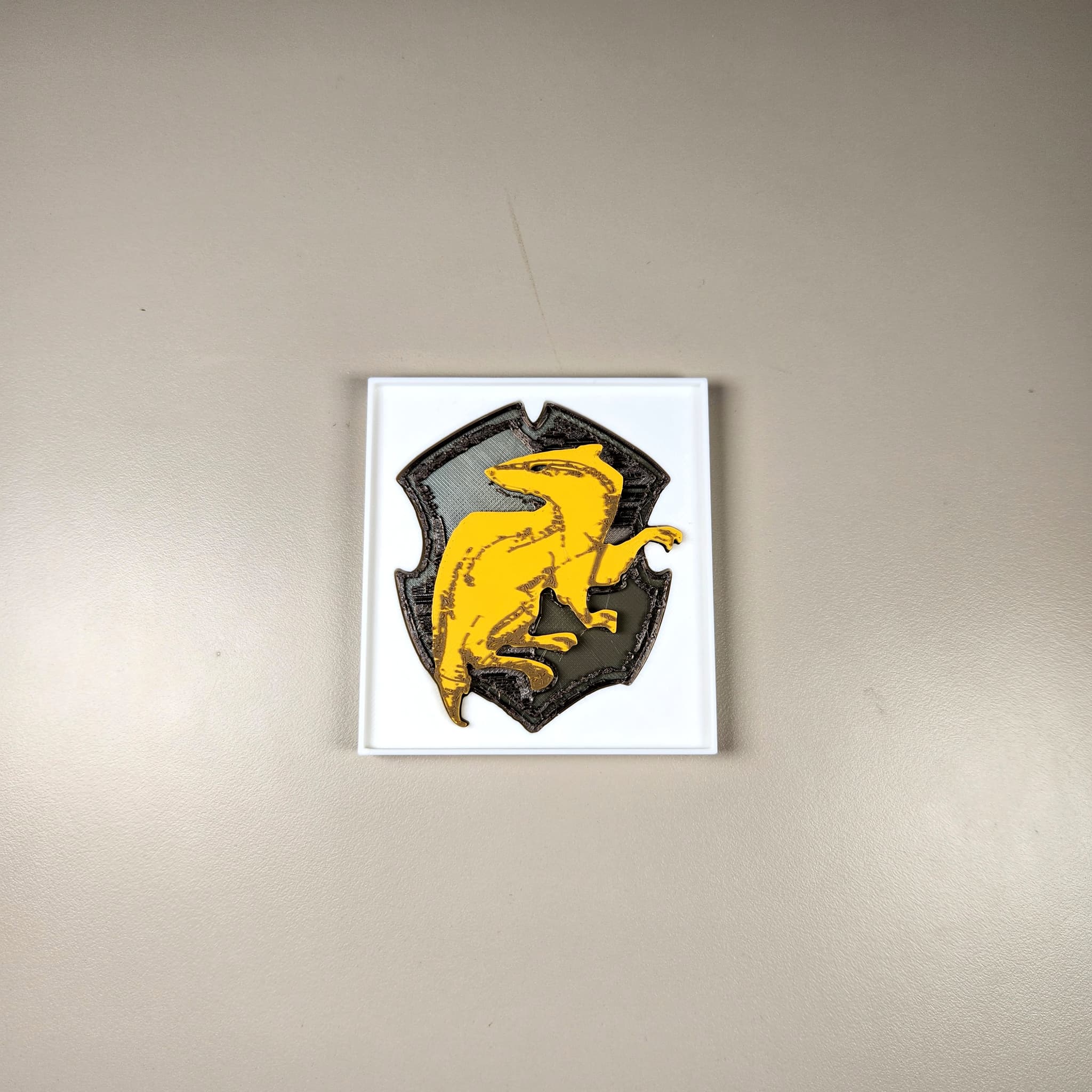 House Shield Hufflepuff House Shield - 3D model by 3dprintbunny on Thangs