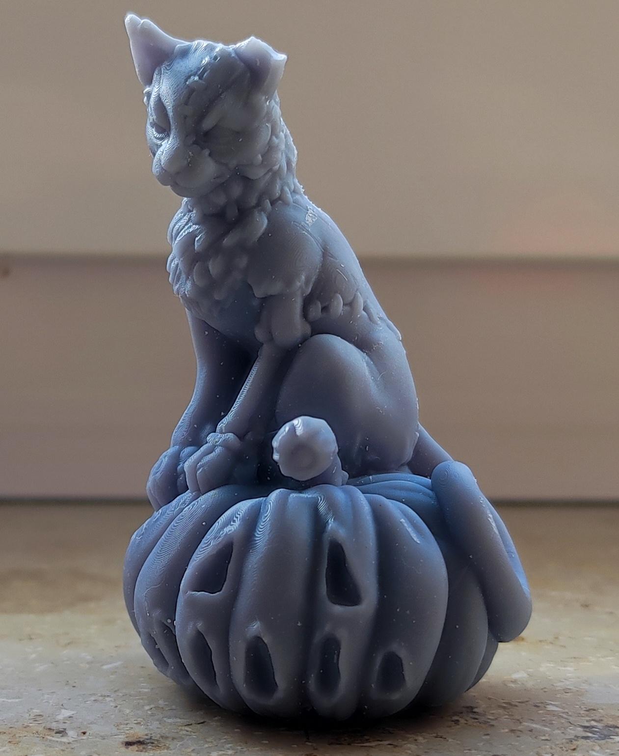 Stiches - Zombie cat on a jack-o-lantern - Decoration - Printed in Resin, using the Anycubic Photon Mono X with Anycubic Standard Resin Grey - 3d model