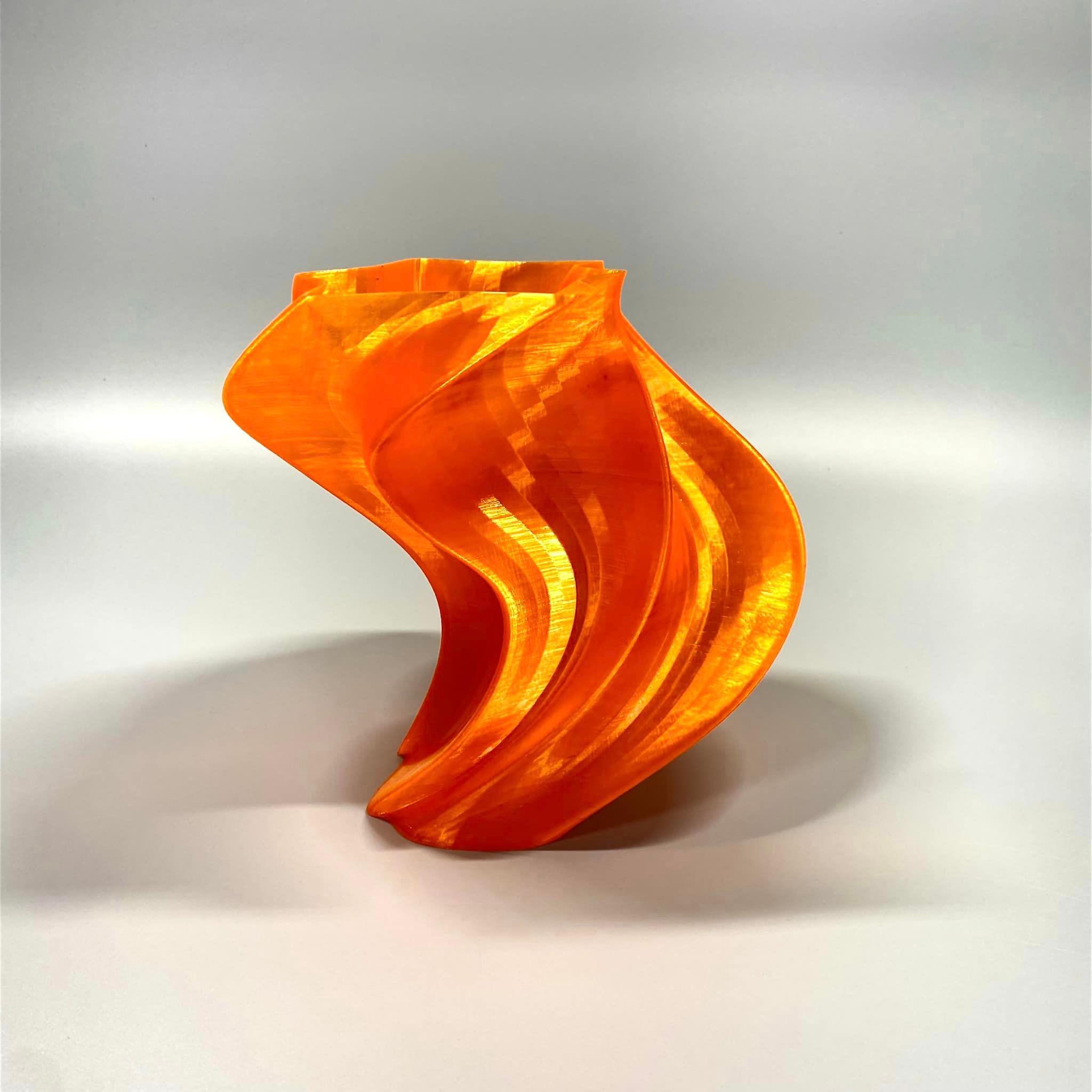 Abstract Twist Vase 3d model