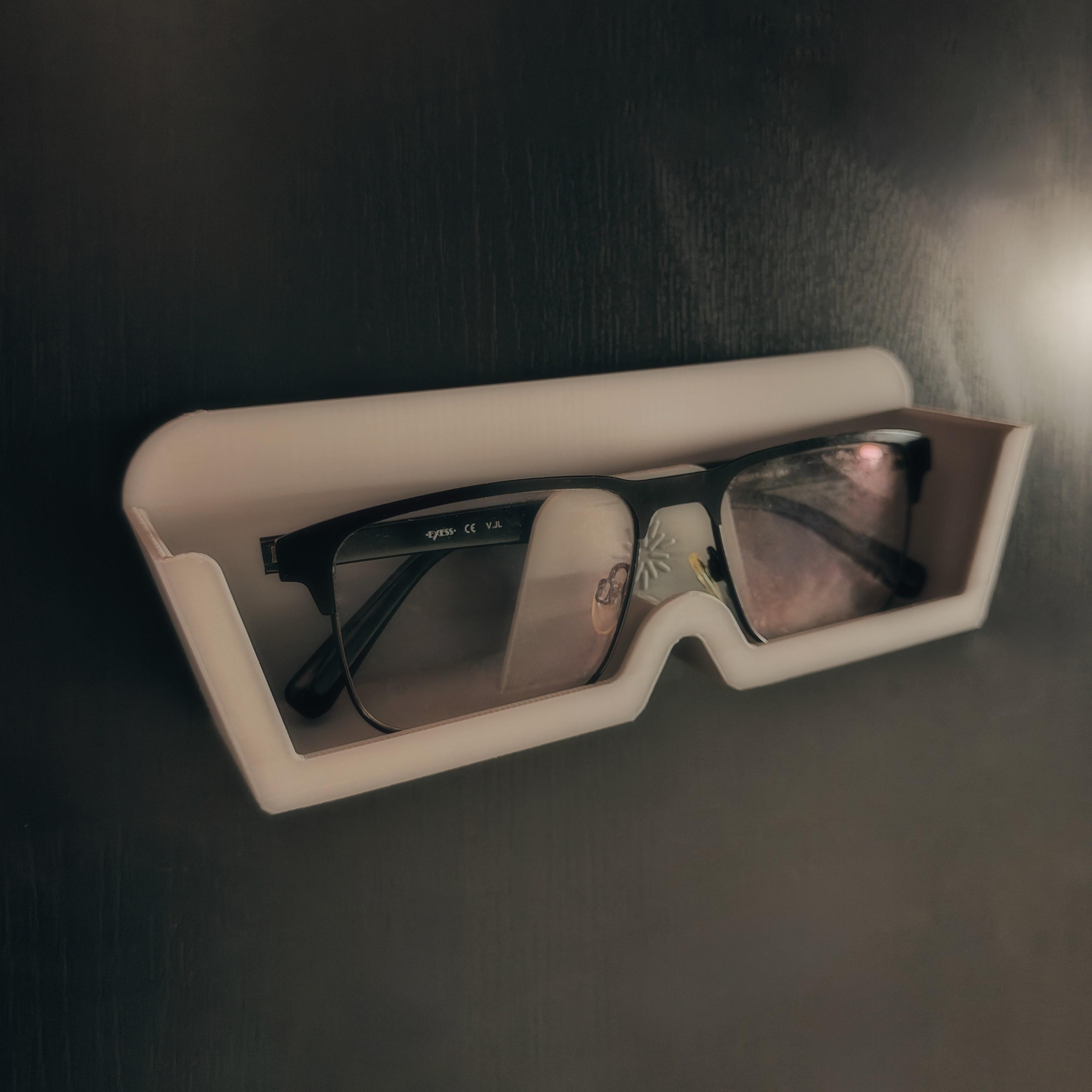 Glasses Shelf 3d model