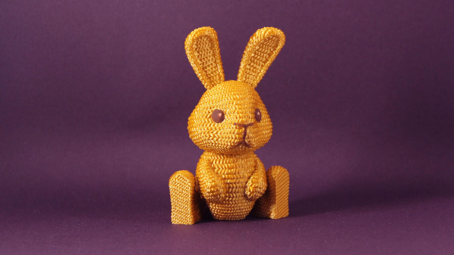 Flexi Crochet Bunny - Cute Flexi Crochet Bunny printed with Polymaker Silk Gold and painted eyes & nose - 3d model