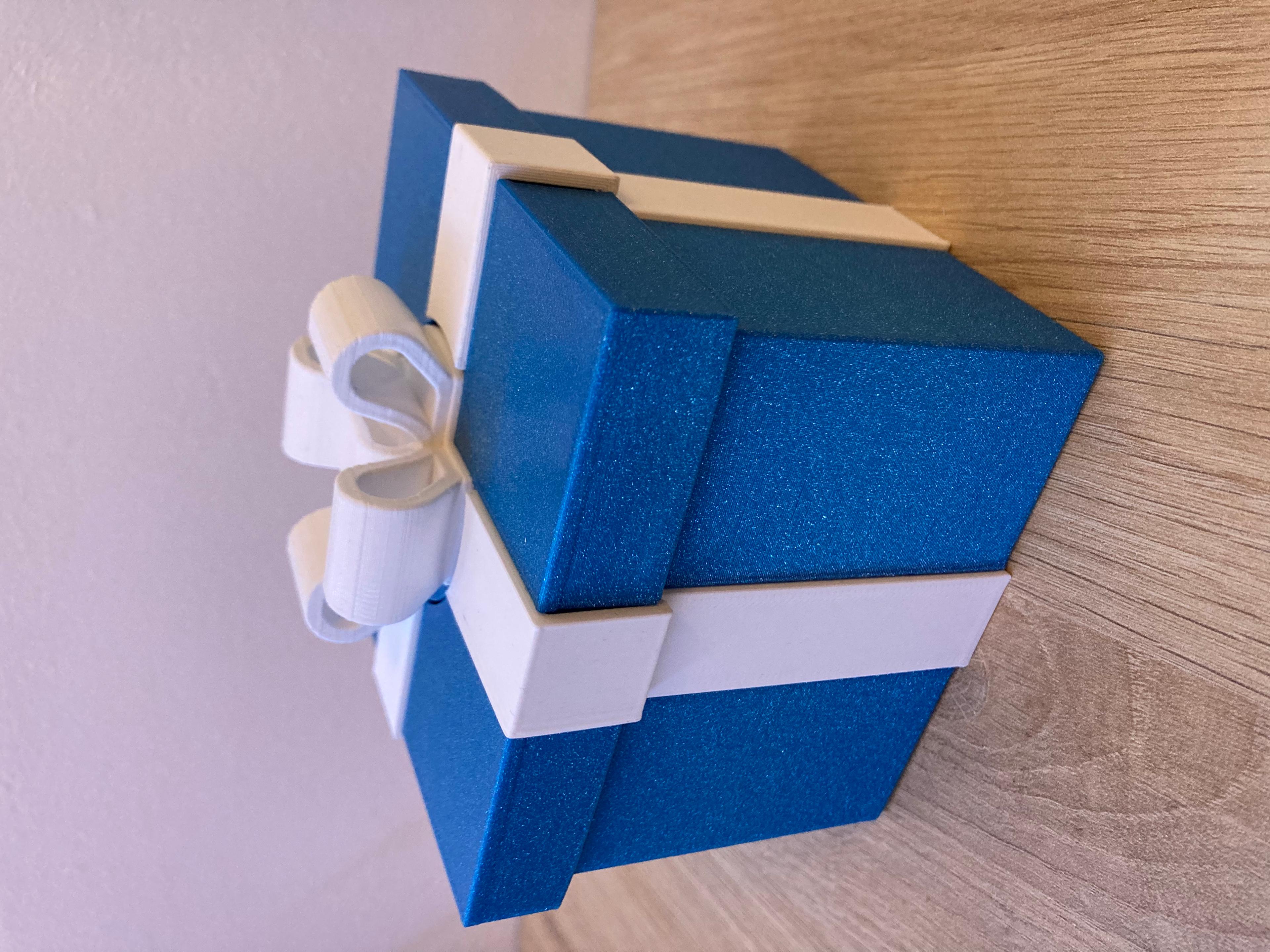 Gift Box #1 - Great design!
Strangely the ribbons have been the hardest parts to print! 🤣 - 3d model