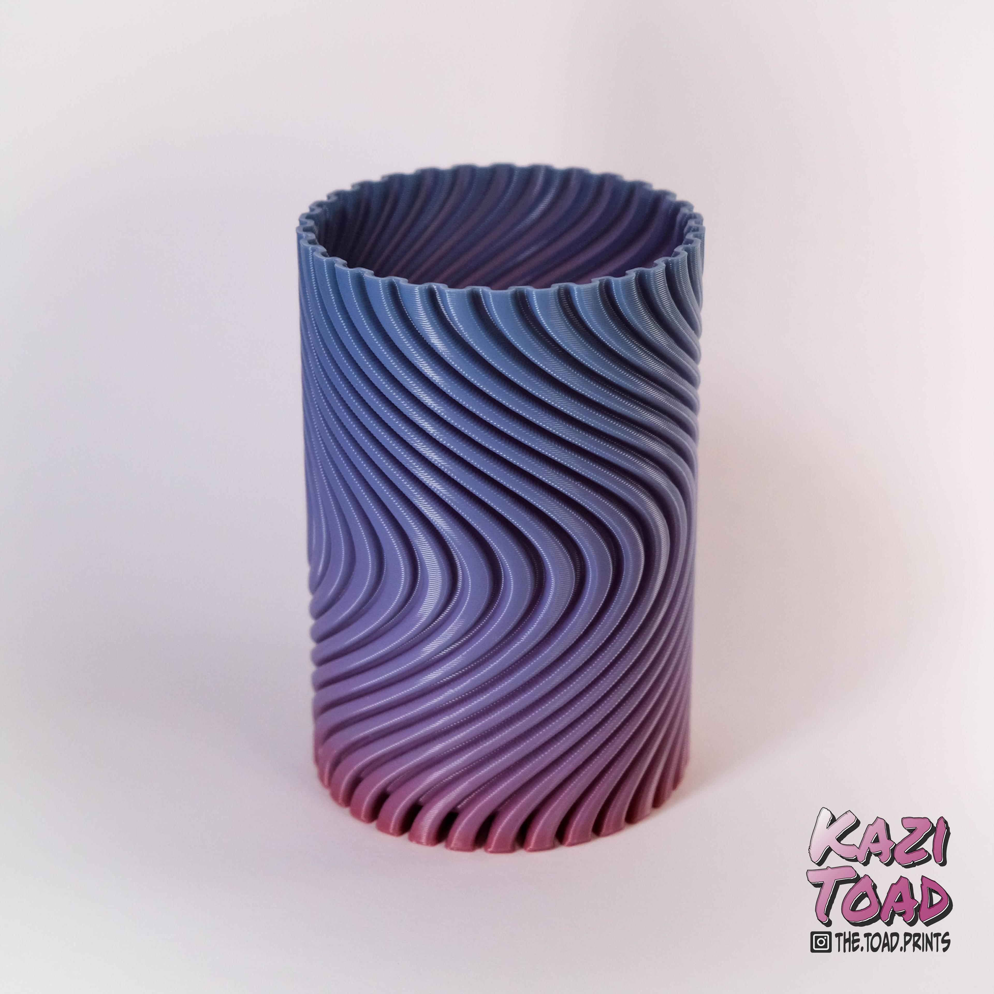 Twisted vase mode can cup 12oz 3d model