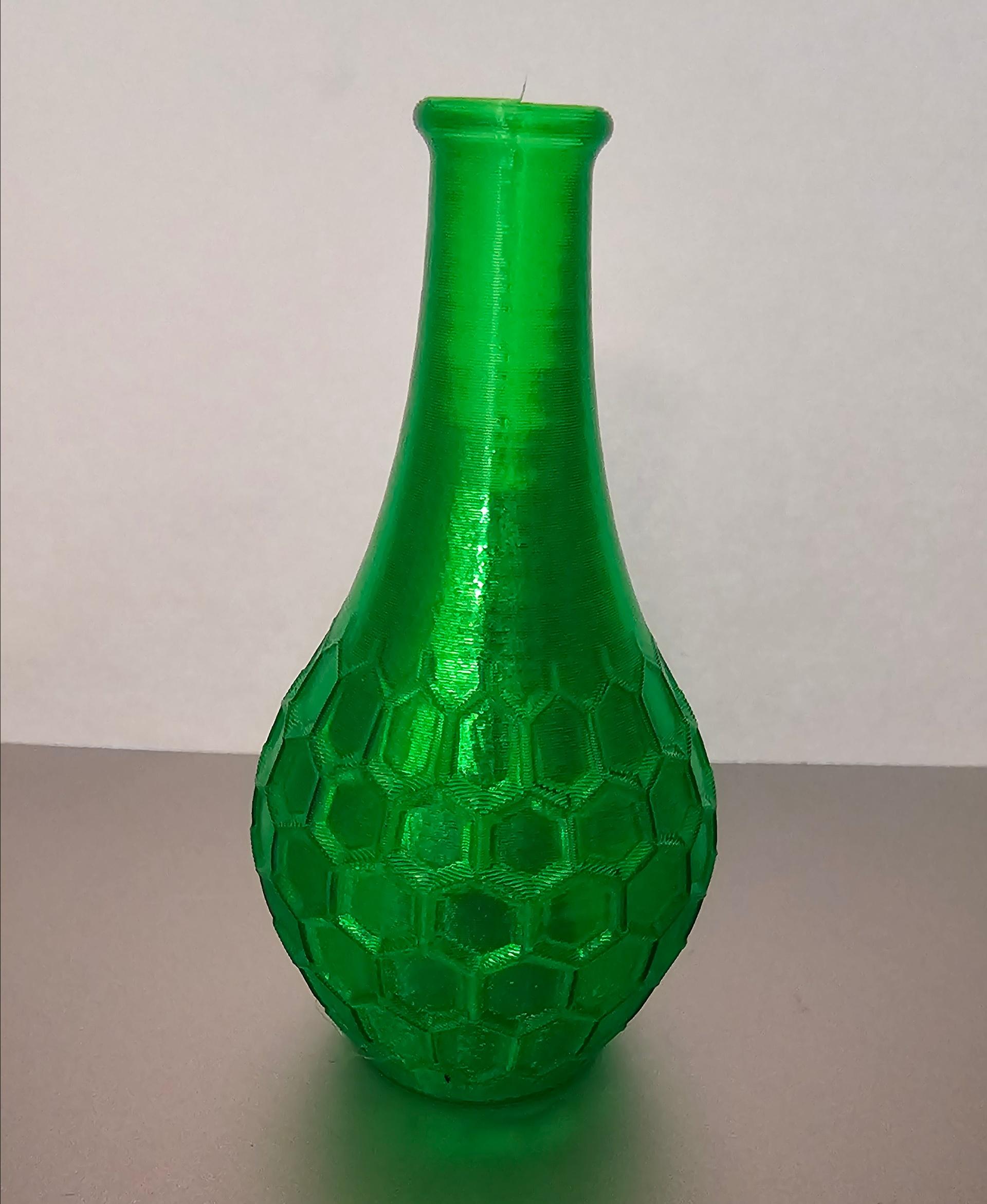 Spiralized Potion Bottles - Polymaker Translucent Green PETG
Printed on my Sovol SV06  - 3d model