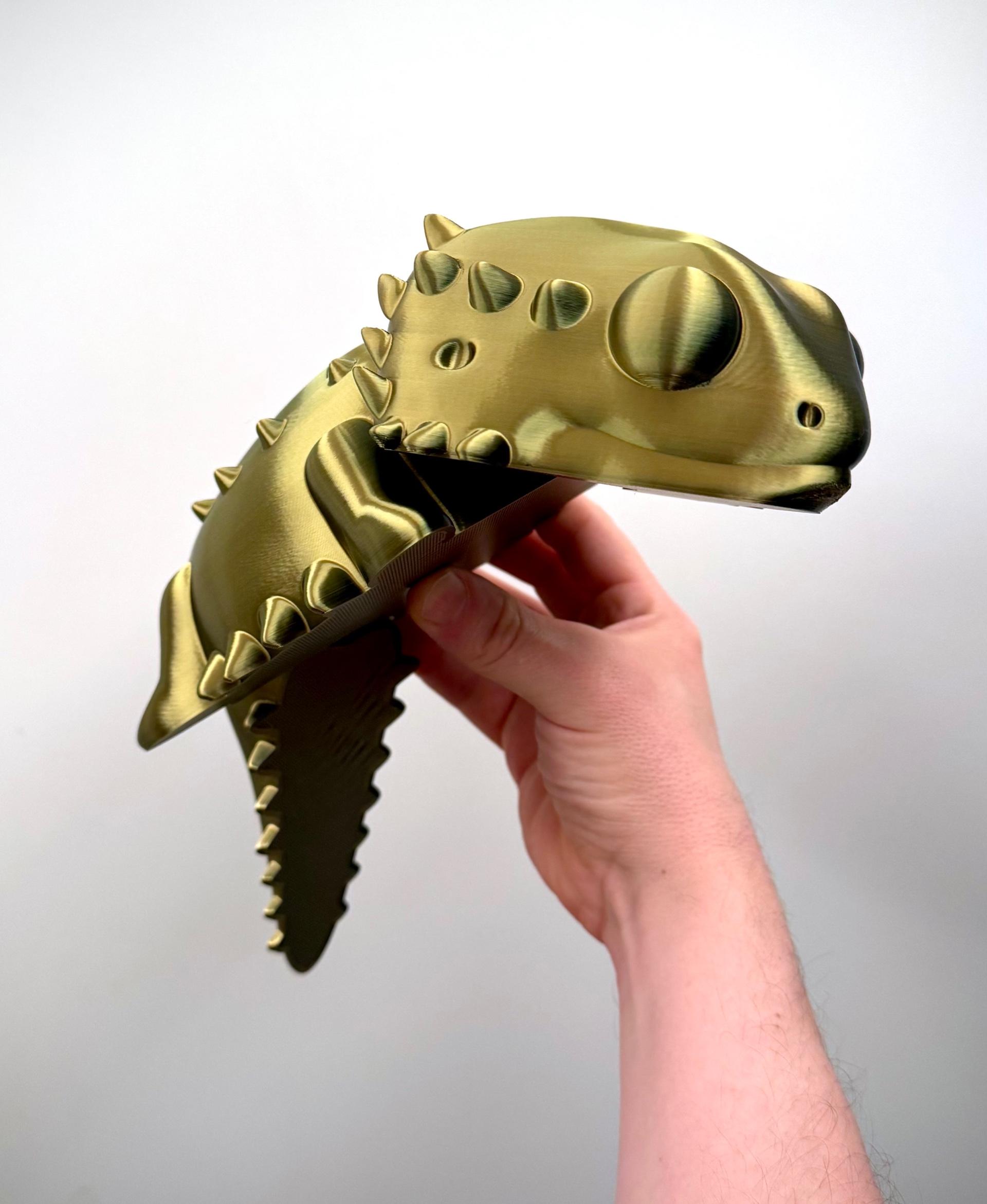MiniMonster#5 Bearded Dragon Flexi Articulated - Printed 650% with Geeetech Dual Silk PLA Gold+Black - 3d model