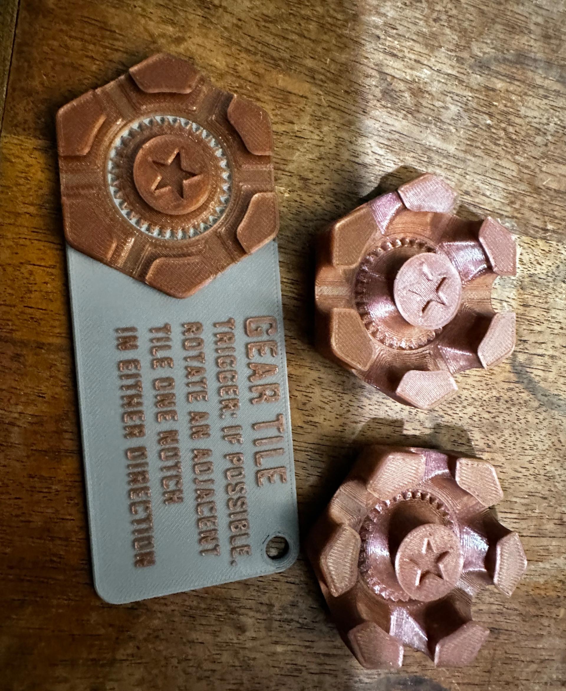 Hextraction Gear Tile - Thanks!  Printed in IIIDMax PLA+ Copper and Creality Ender PLA Grey. - 3d model