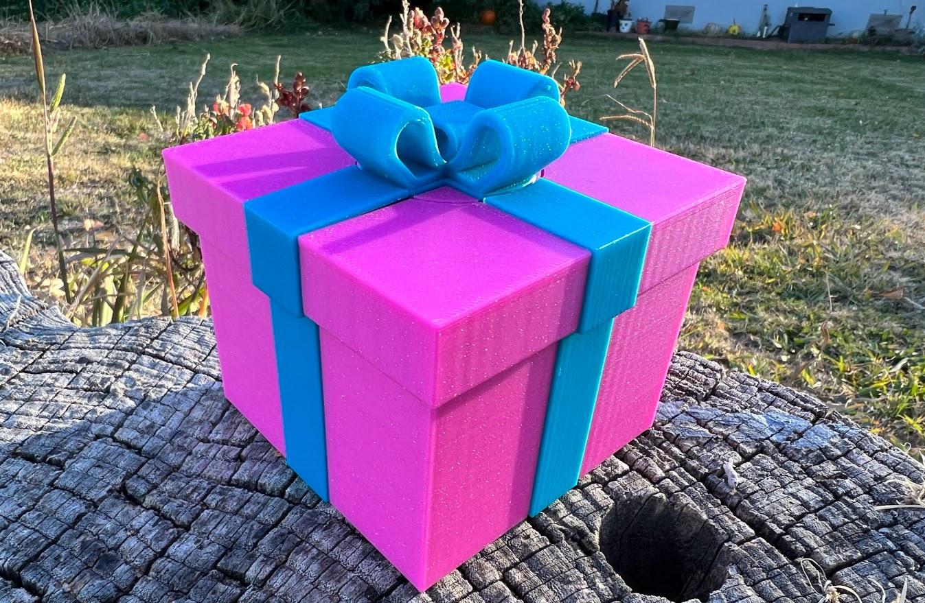 Gift Box #7 Print-in-Place - My first ABS gift box! Printed in Sparta3d sparkle pink and blue abs. - 3d model